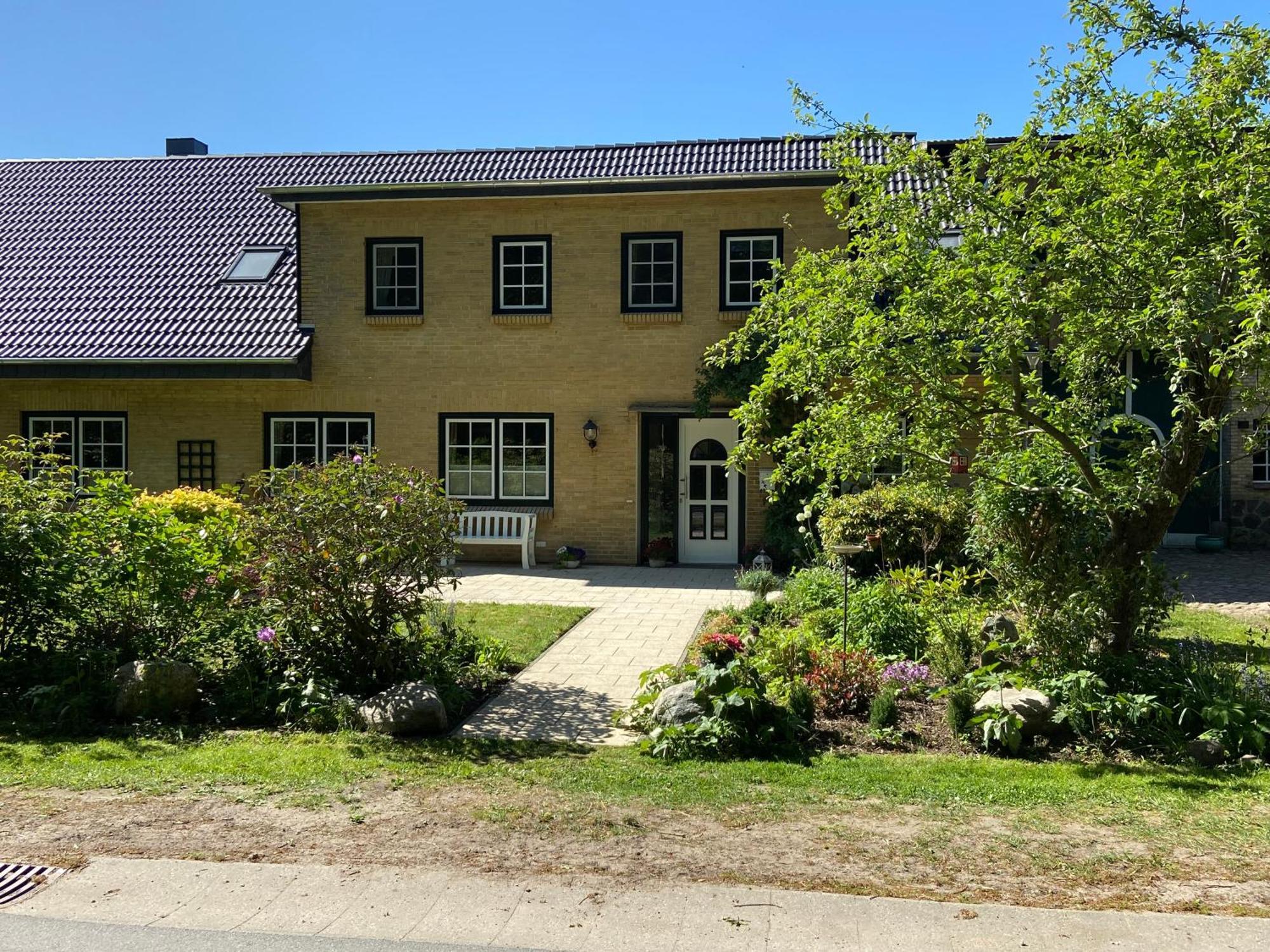 Ferienwohnung Reitanlage Baerenz Selk Extérieur photo